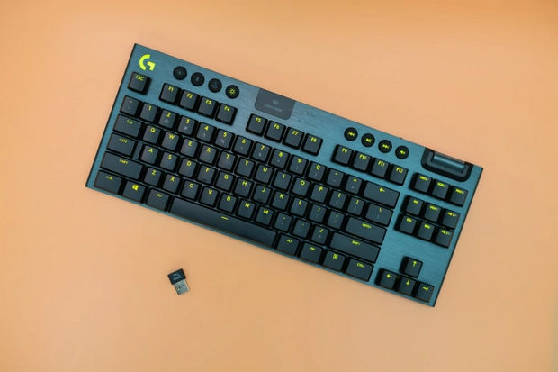 کیبورد Logitech G915 Lightspeed TKL