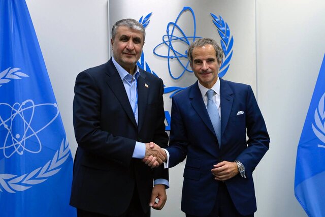 دیدار اسلامی با مدیرکل آژانس بین‌المللی انرژی اتمی در وین