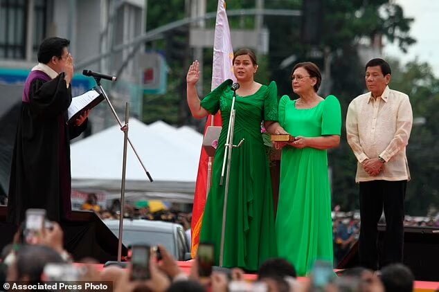 دختر دوترته در مقام معاون رئیس‌جمهوری فیلیپین سوگند یاد کرد