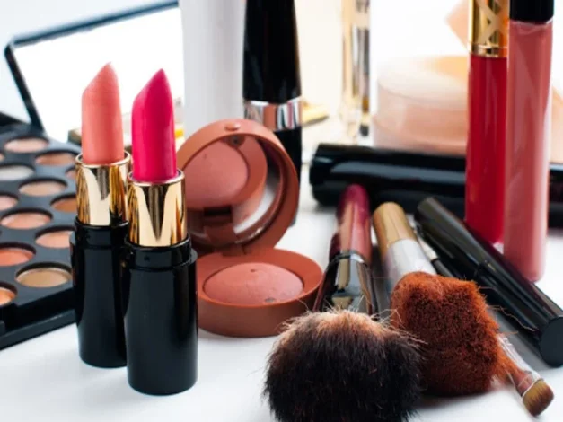 Harmful chemicals in cosmetic raw materials