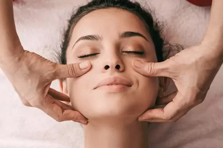 ماساژ برای چاقی گونه