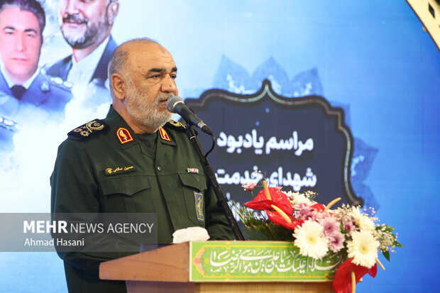 سردار سلامی: تغییر یک رئیس جمهور واقعیات را در آمریکا عوض نمیکند - خبرگزاری مهر | اخبار ایران و جهان